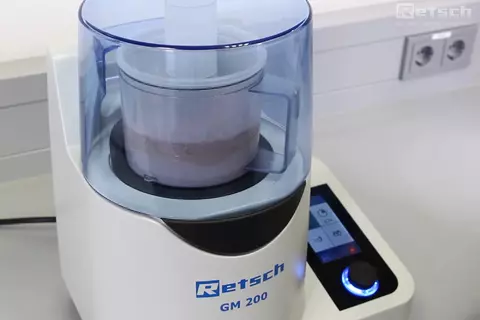GM 200 Messermühle - Applikationsvideo Homogenisierung von Fleisch